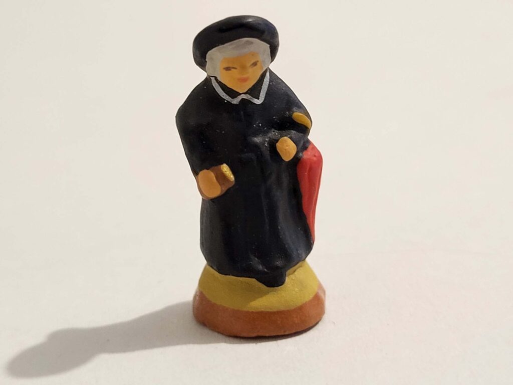 santons fouque 2cms cure 001