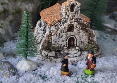 santons richard 2cms eglise petit modele 004