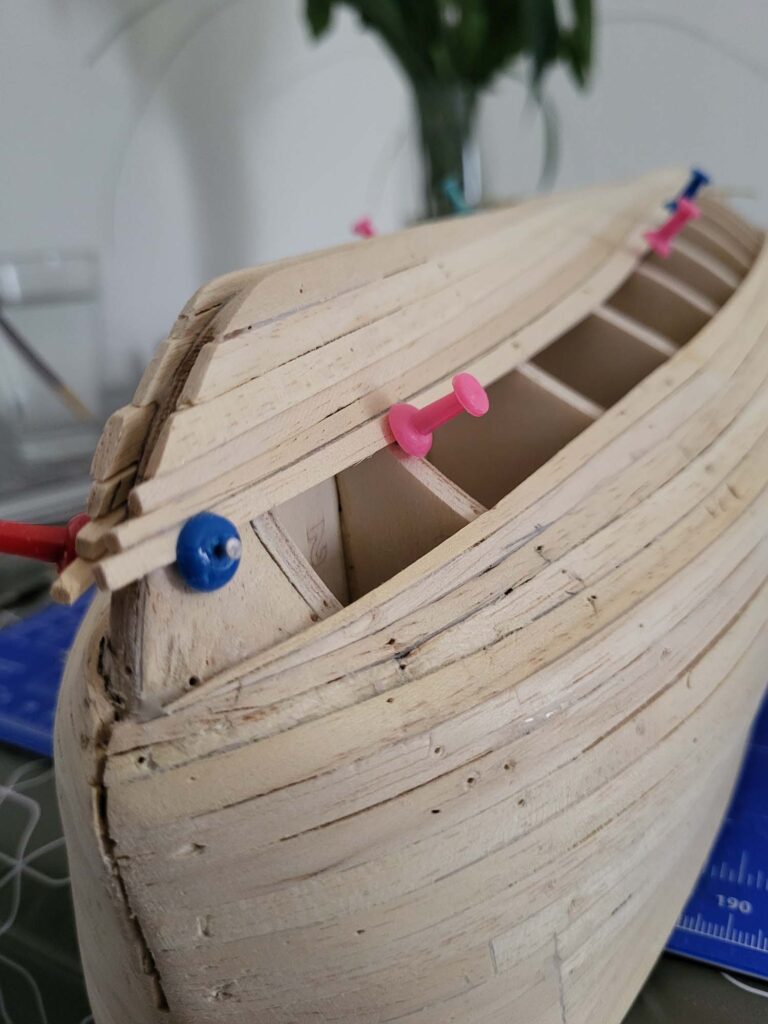 Maquette de l'Hermione - Pose des Bordées basses depuis la quille- 08