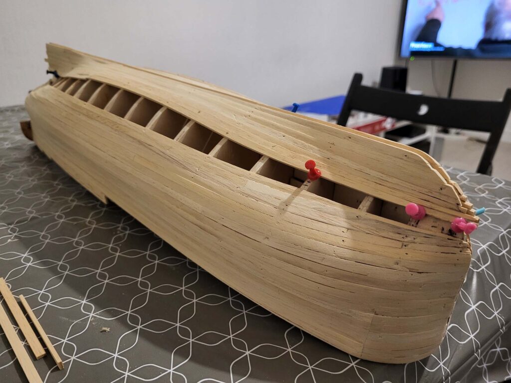 Maquette de l'Hermione - Pose des Bordées basses depuis la quille - 13