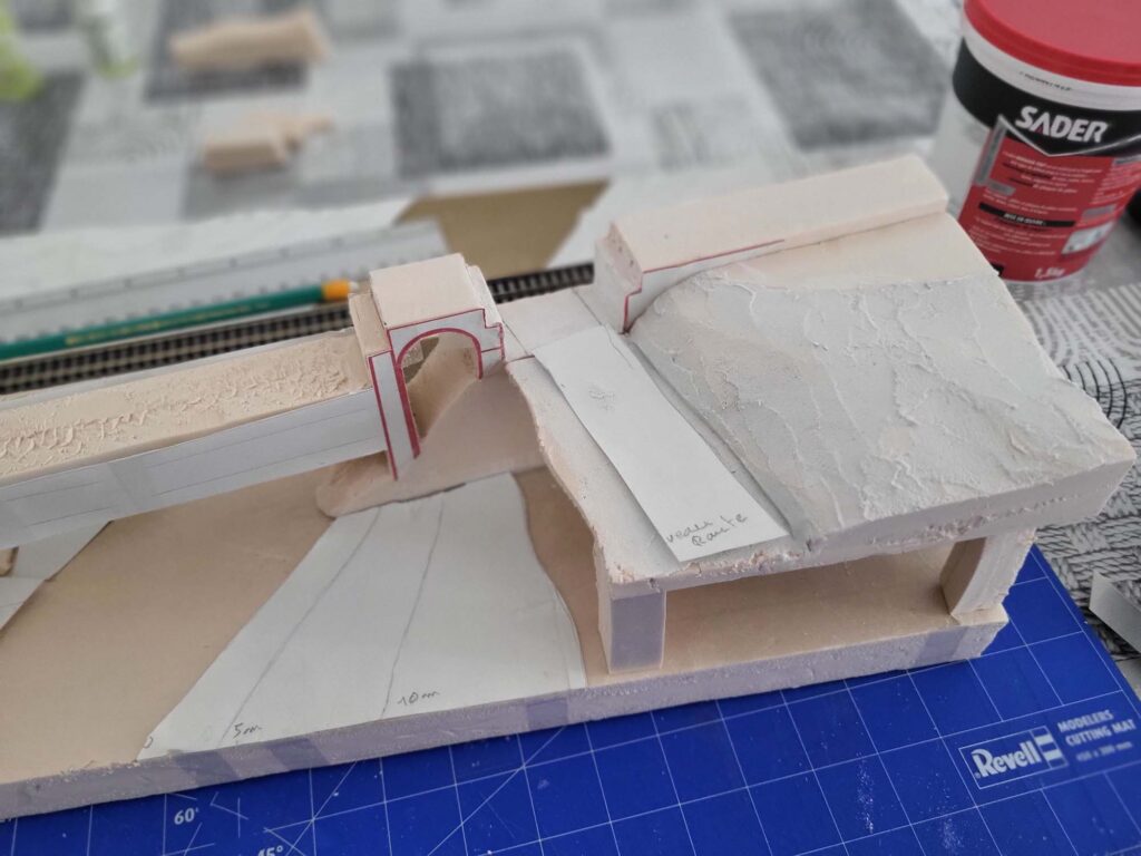 sculpture montagne rive dr avant 04