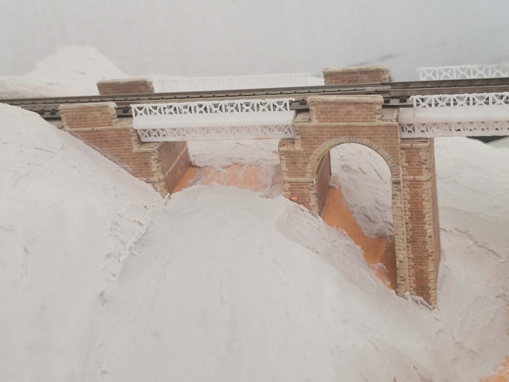 diorama pont du golo